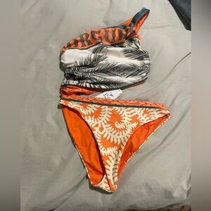 1 piece never worn Aguabendita swimsuit